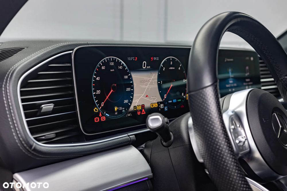 Mercedes-Benz GLE 300 d 4Matic 9G-TRONIC AMG Line - 14
