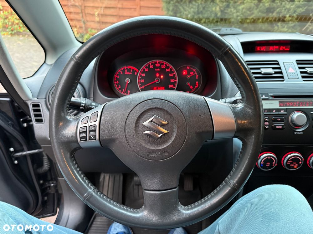 Suzuki SX4 1.6 GS/Premium - 15
