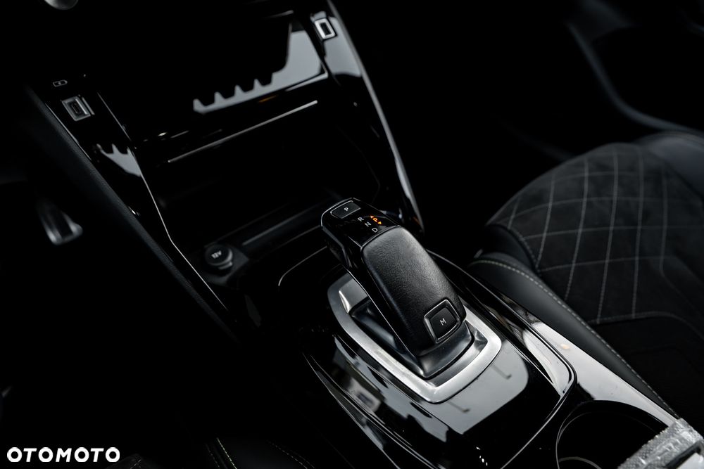 Peugeot 208 1.2 PureTech Allure S&S EAT8 - 32