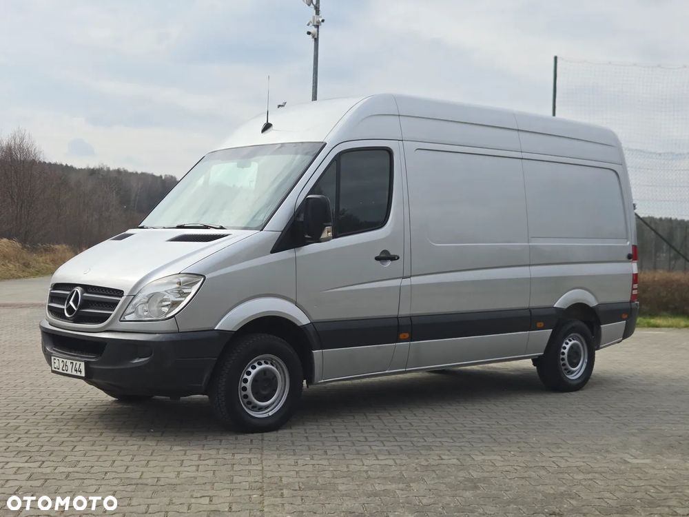 Mercedes-Benz Sprinter - 3
