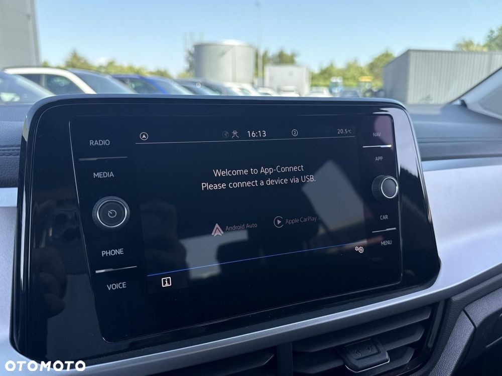 Volkswagen T-Roc - 19