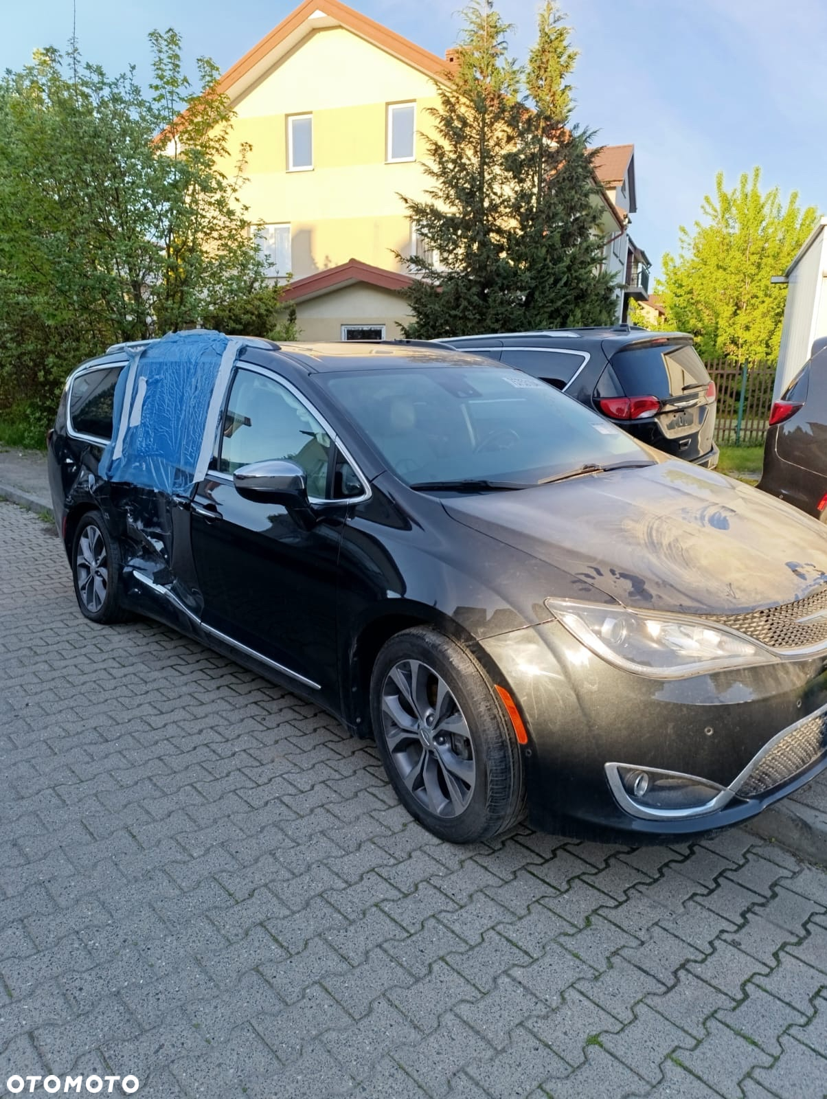 Chrysler Pacifica - 29