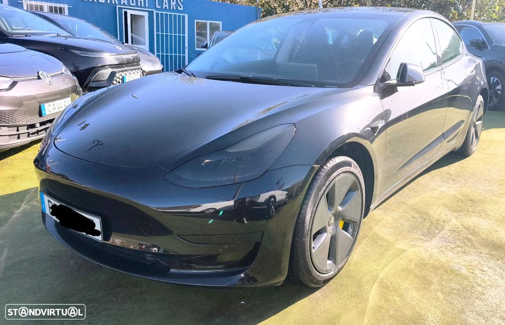 Tesla Model 3 Standard Range Plus RWD - 3