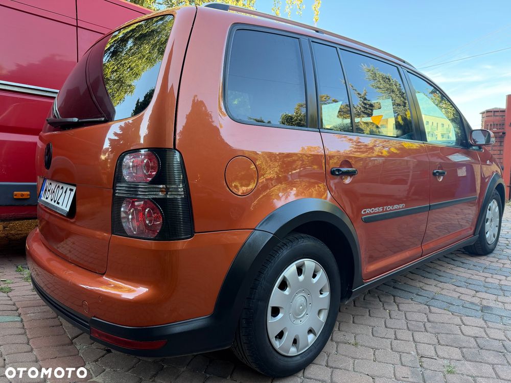 Volkswagen Touran 1.9 TDI DPF Cross - 4