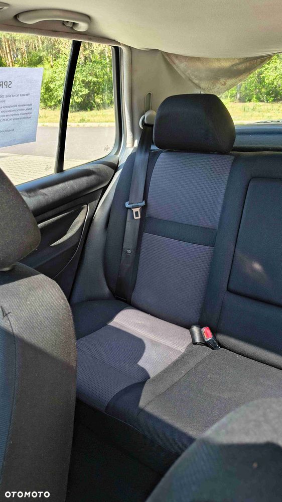 Volkswagen Golf - 22
