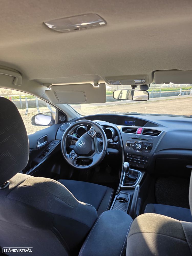 Honda Civic Tourer 1.6 i-DTEC Comfort - 12