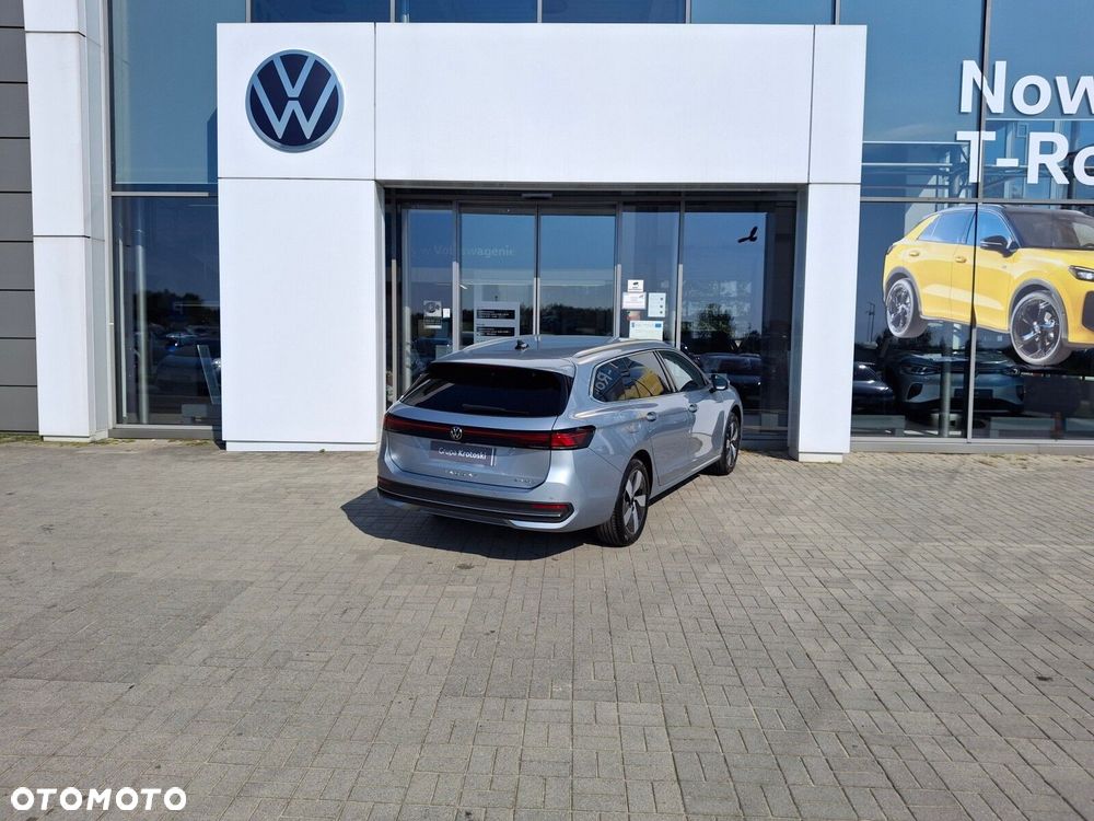 Volkswagen Passat - 8