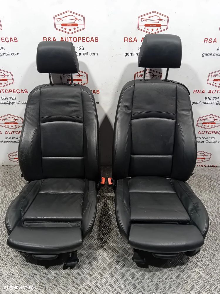 Conjunto de Bancos BMW Série 3 E92 Pack M Coupe em Pele Original - 11
