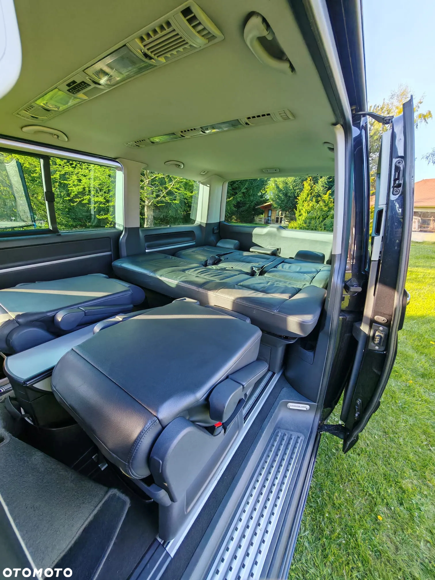 Volkswagen Multivan - 19
