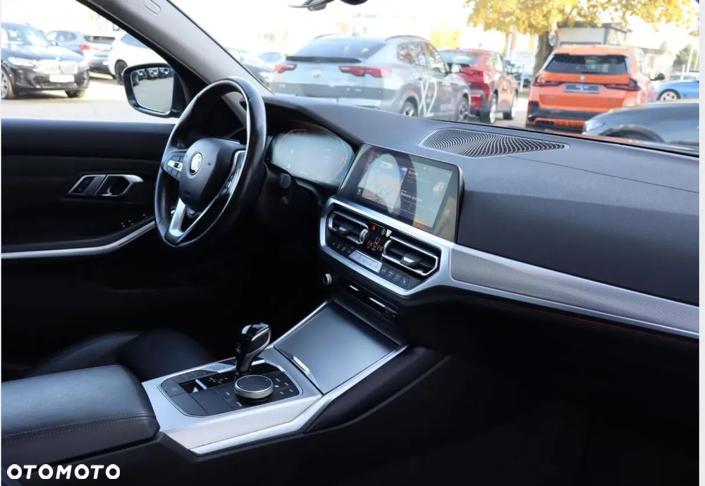 BMW Seria 3 320d Luxury Line - 5