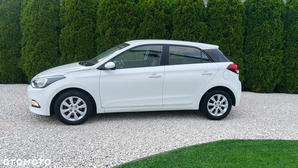 Hyundai i20 1.25 Comfort - 11