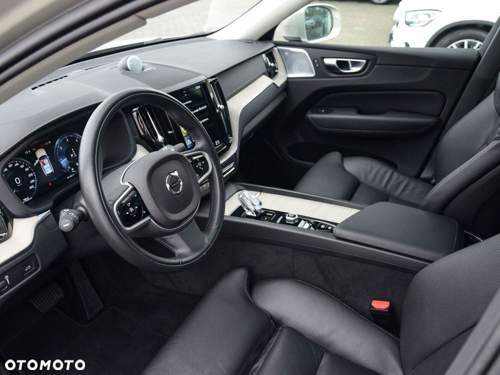 Volvo XC 60 D5 SCR AWD Inscription - 23