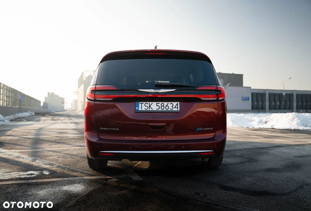 Chrysler Pacifica - 6