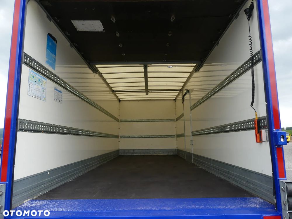 Renault D12 210  / EURO 6 / KONTENER + WINDA / ROLETA / - 19