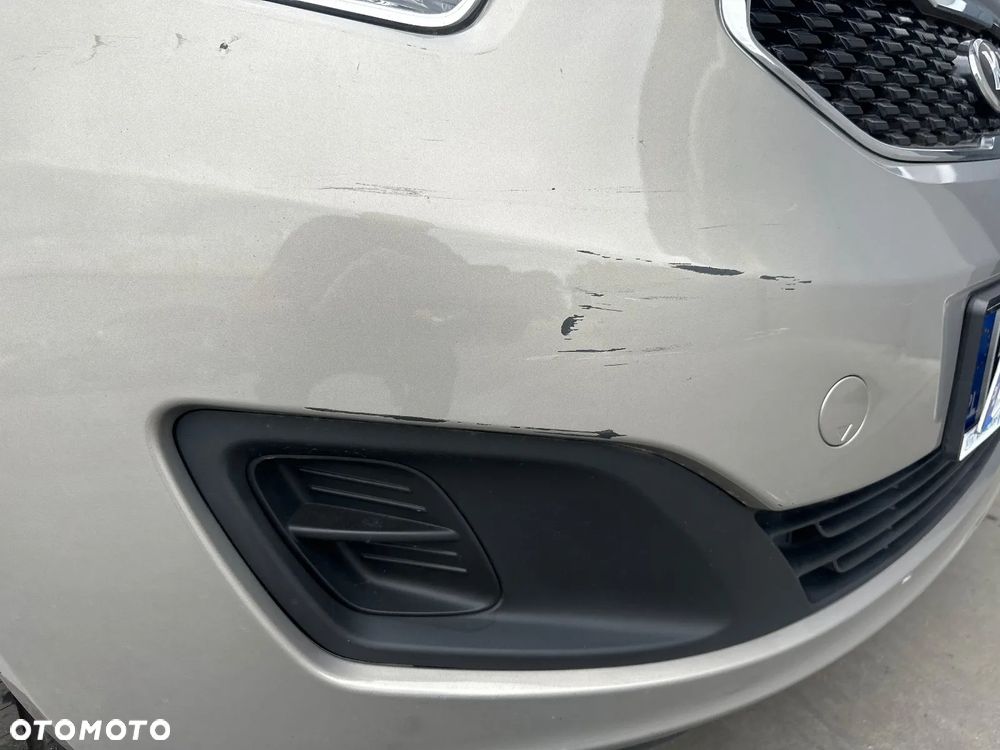Kia Venga - 25