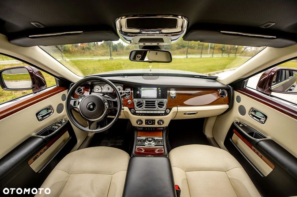 Rolls-Royce Ghost - 16