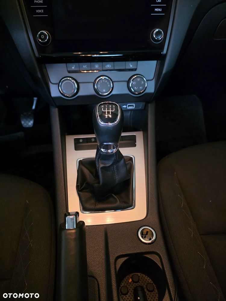 Skoda Octavia 1.6 TDI SCR Ambition - 15