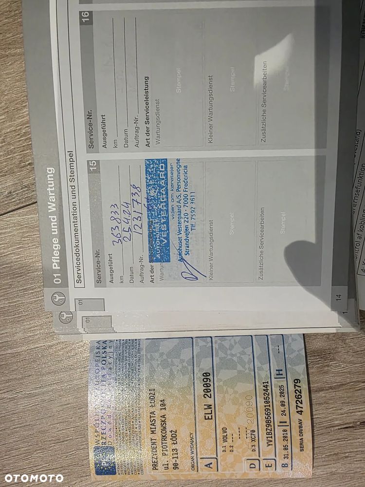 Volvo XC 70 3.2 AWD Momentum - 27