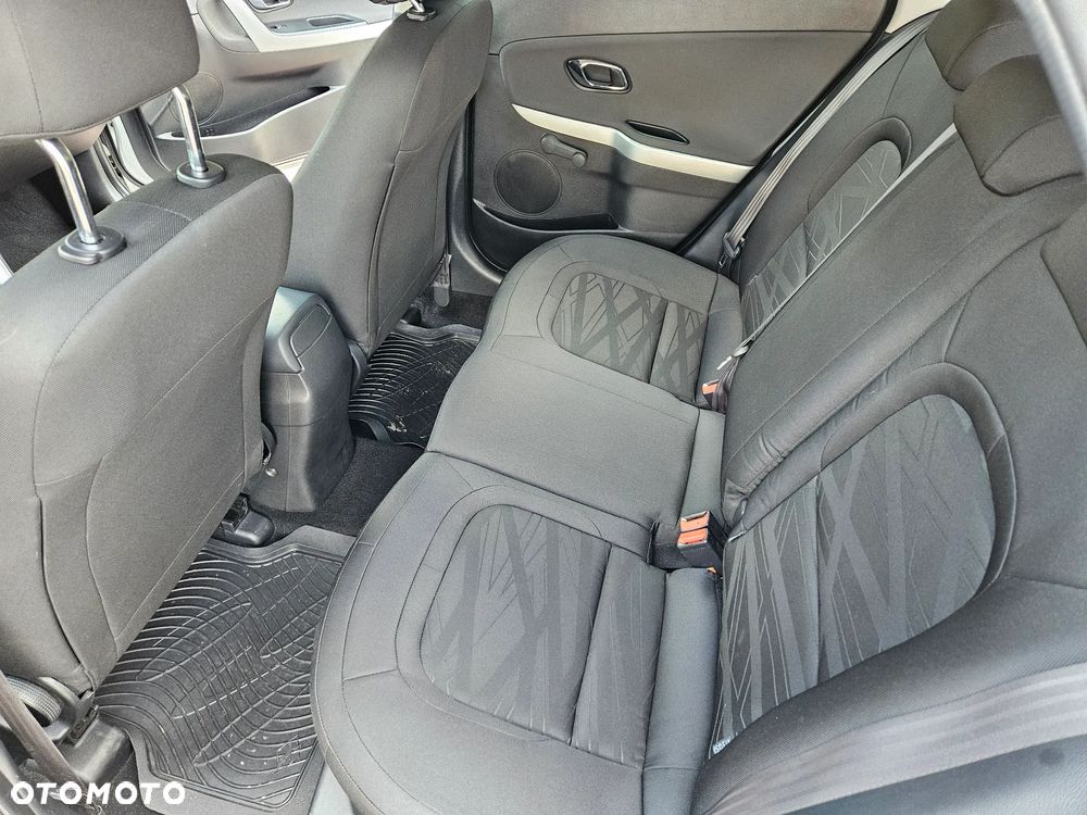 Kia Ceed 1.6 GDI L Business Line - 8