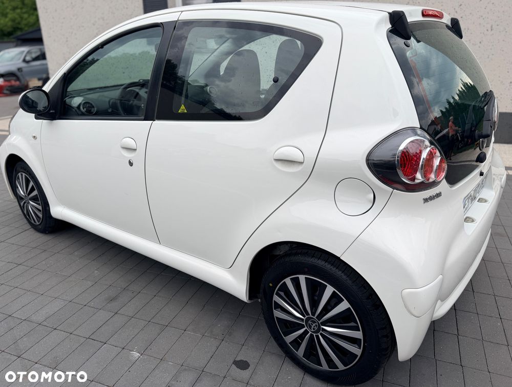 Toyota Aygo 1.0 VVT-i Sprint EU6 - 18