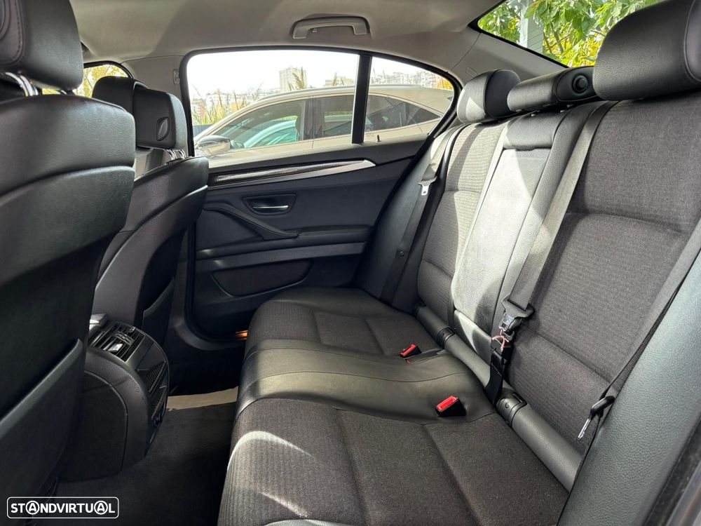 BMW 520 d Line Luxury Auto - 29