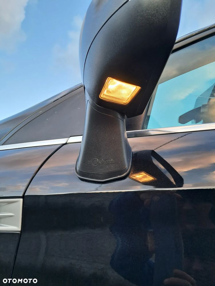 Ford Kuga 2.0 TDCi 2x4 Titanium - 19
