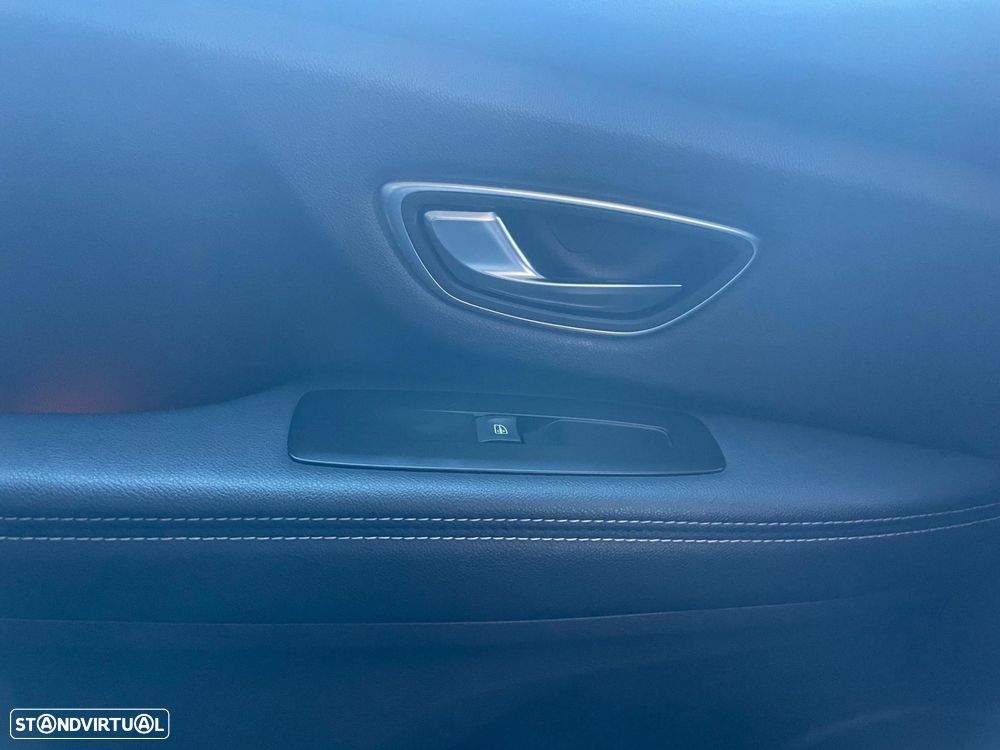 Renault Scénic BLUE dCi 120 EDC BUSINESS EDITION - 12
