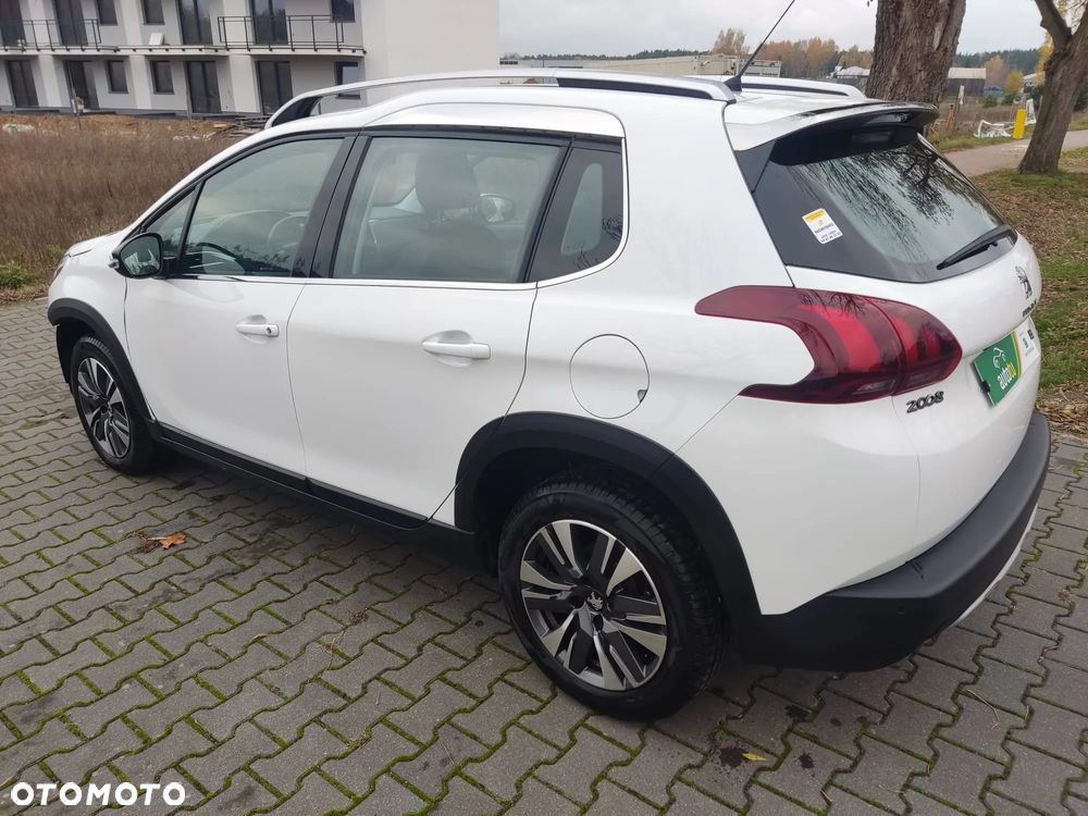 Peugeot 2008 - 12