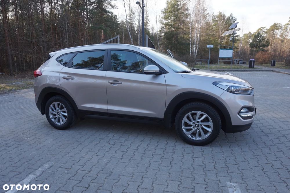 Hyundai Tucson 1.7 CRDI BlueDrive Comfort 2WD - 22