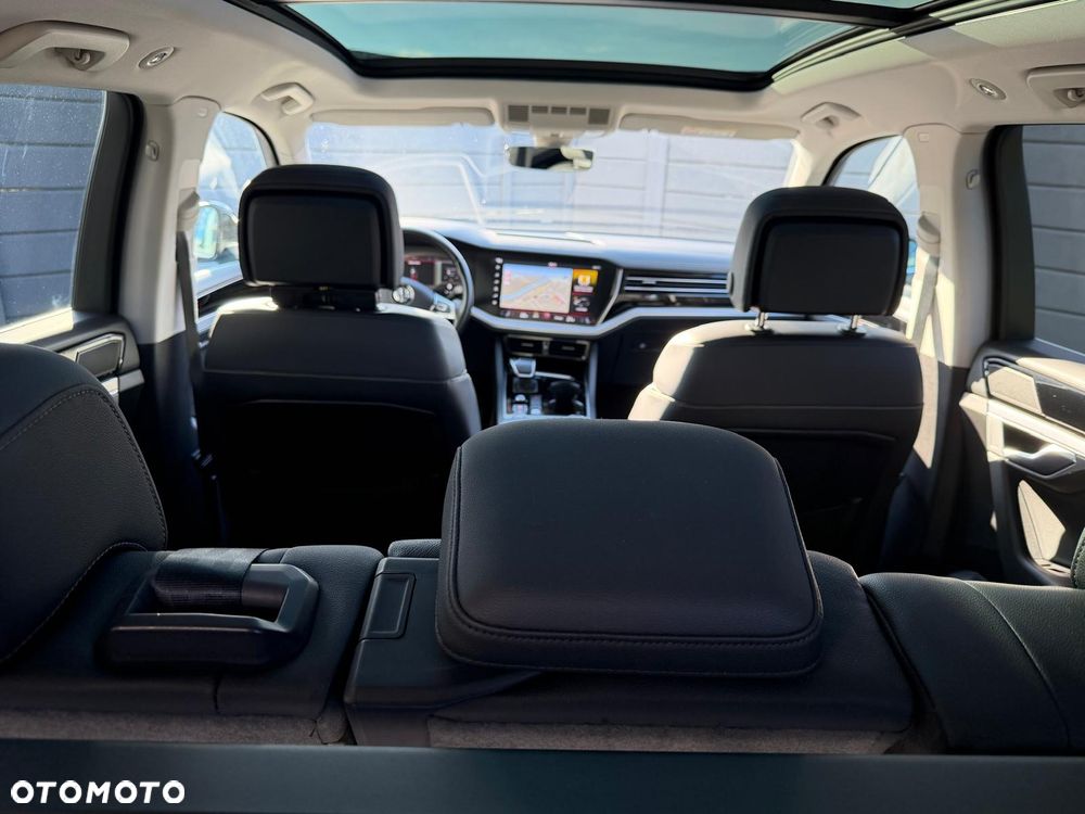 Volkswagen Touareg - 7