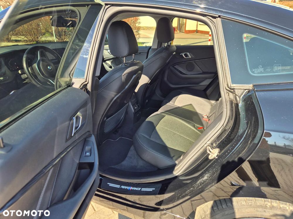 BMW Seria 2 218d Advantage sport - 7