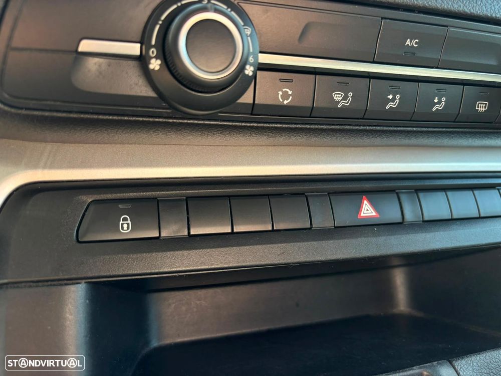 Peugeot e-Traveller 75 kWh Long — fotografia 16