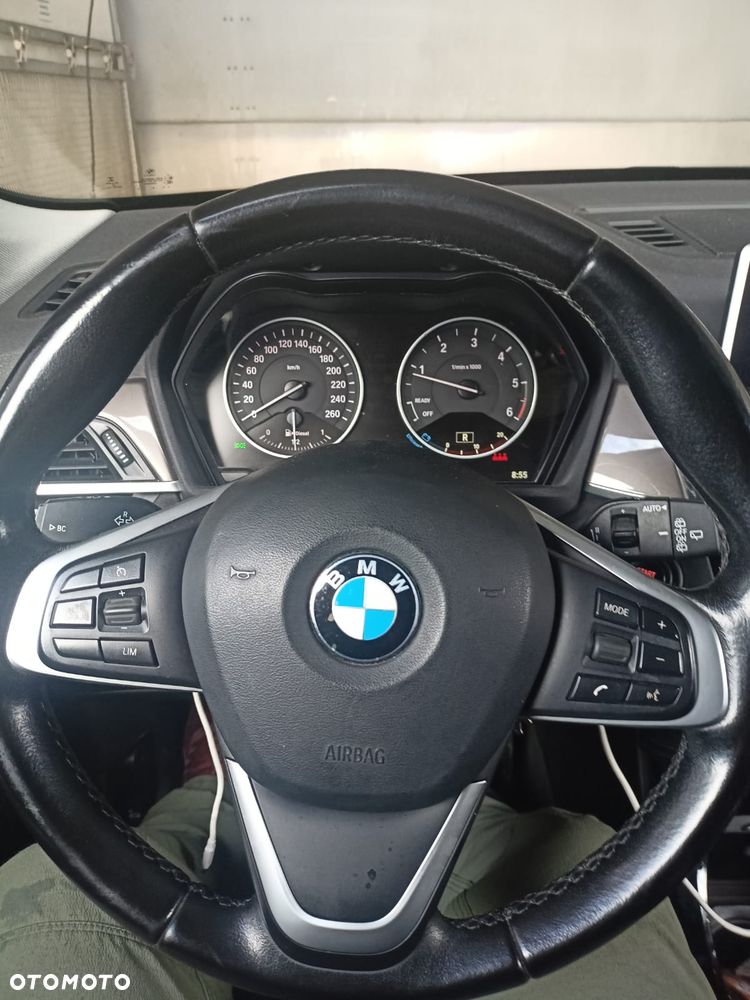 BMW X1 xDrive25d Advantage - 8