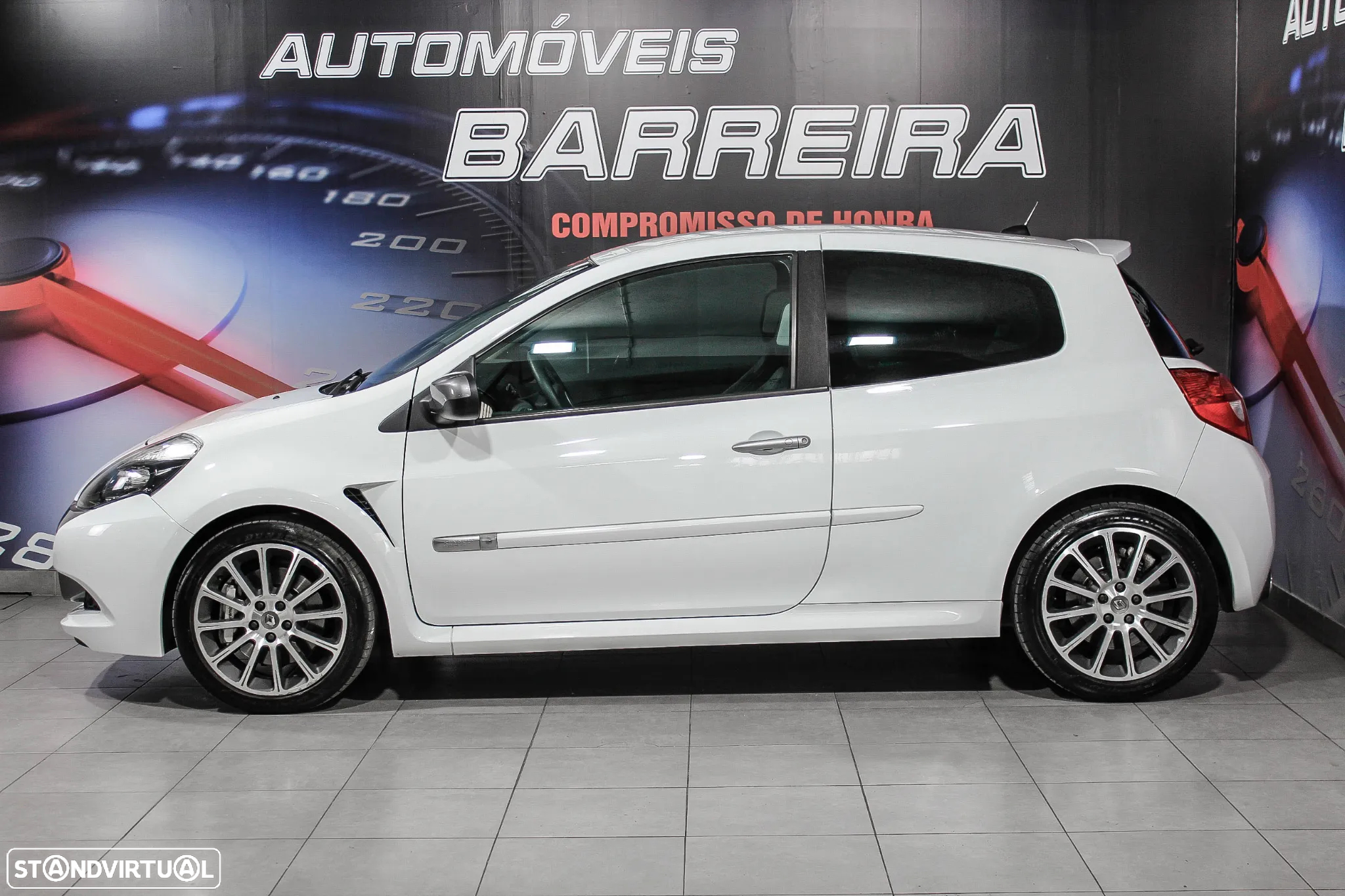 Renault Clio 2.0 16V RS - 9