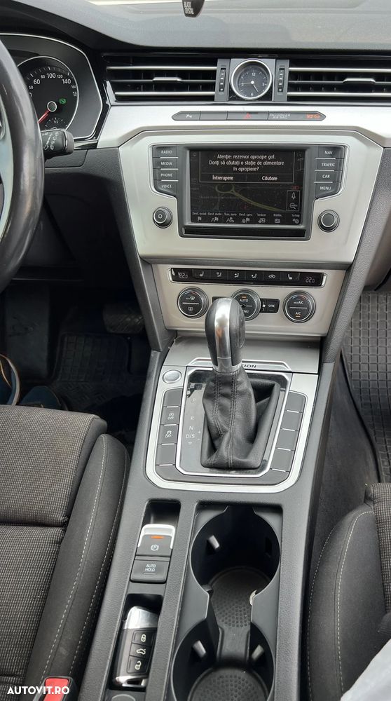 Volkswagen Passat 2.0 TDI DSG 4Motion Comfortline - 19