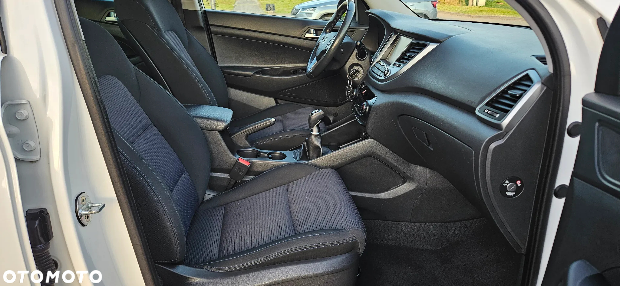 Hyundai Tucson blue 1.7 CRDi 2WD Advantage - 11