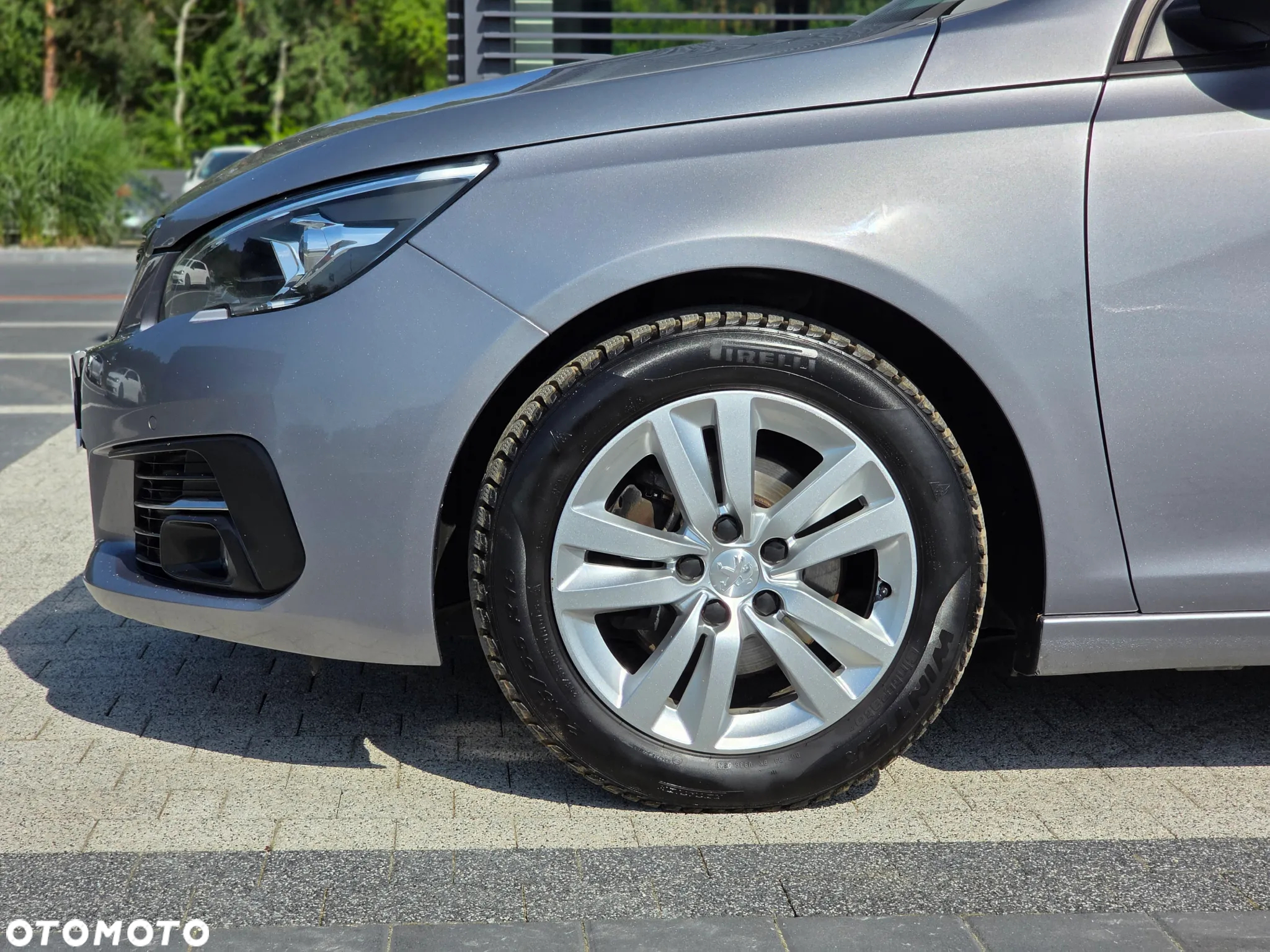 Peugeot 308 SW 1.5 BlueHDi Allure S&S - 12