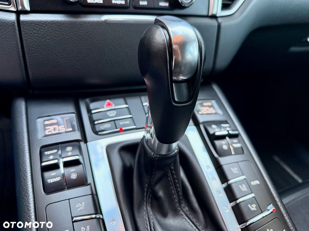 Porsche Macan GTS - 16
