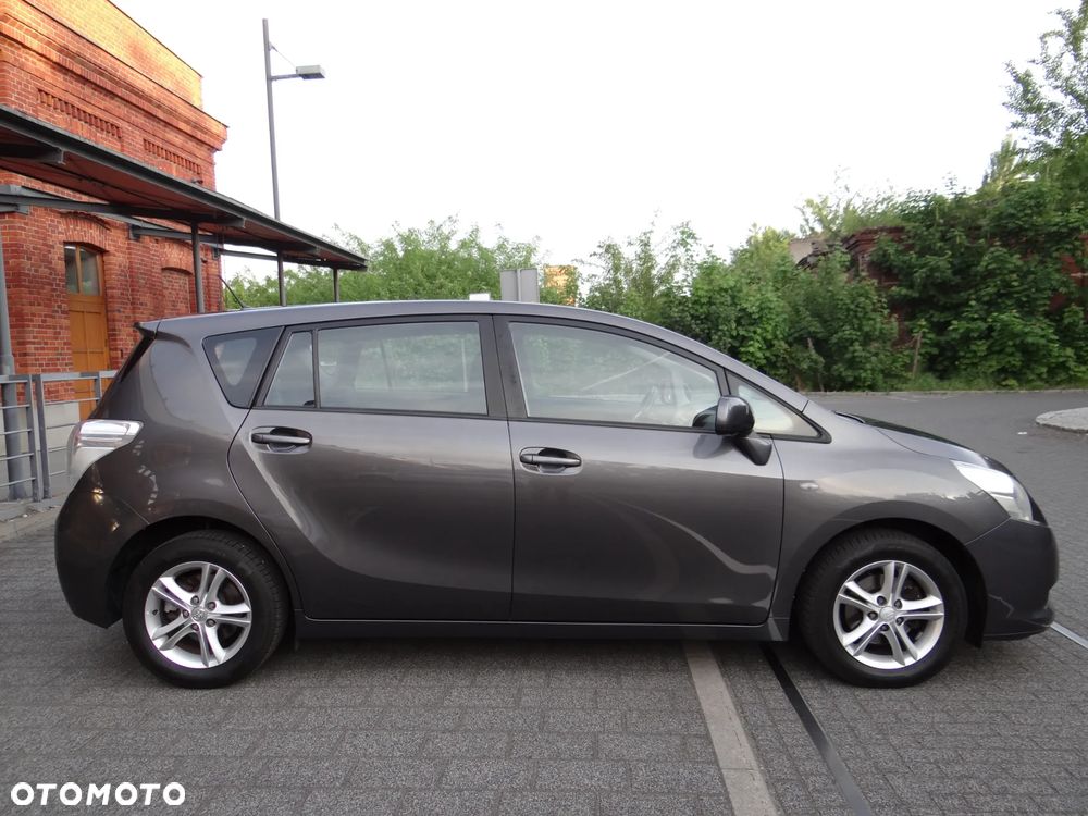 Toyota Verso 1.8 7-Sitzer Comfort - 9