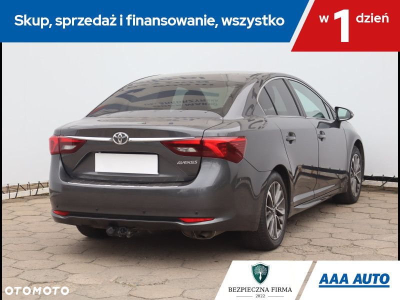 Toyota Avensis - 6