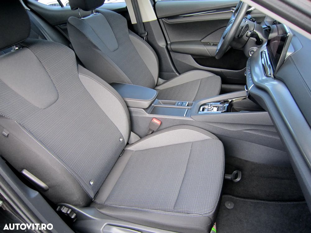 Skoda Octavia 2.0 TDI DSG Ambition - 10