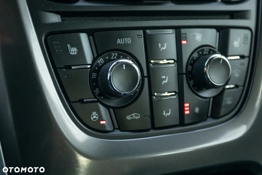 Opel Astra 1.4 Selection - 24