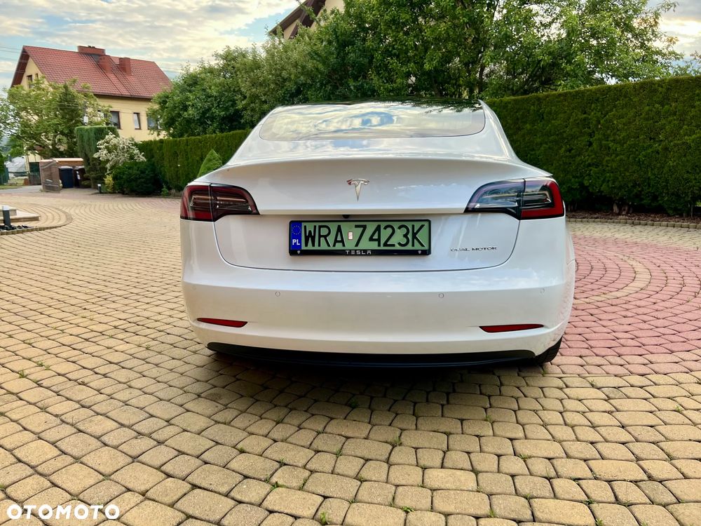 Tesla Model 3 - 15