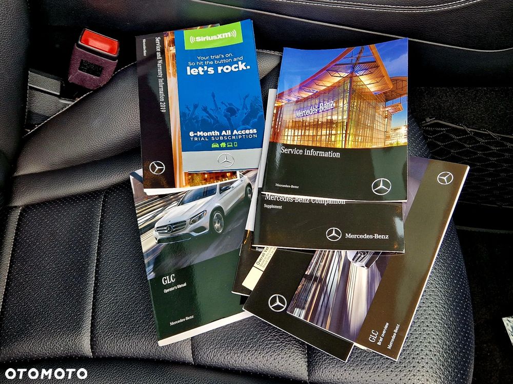 Mercedes-Benz GLC 300 4Matic 9G-TRONIC Exclusive - 29