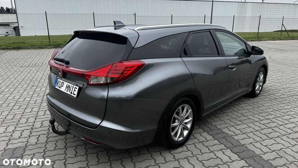 Honda Civic 1.6 i-DTEC Executive Black Edition - 5