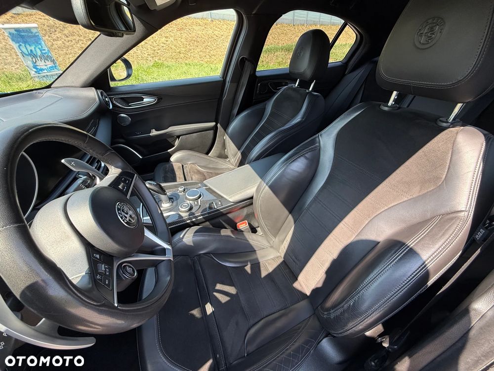 Alfa Romeo Giulia 2.2 D Turbo Veloce TI Q4 - 18