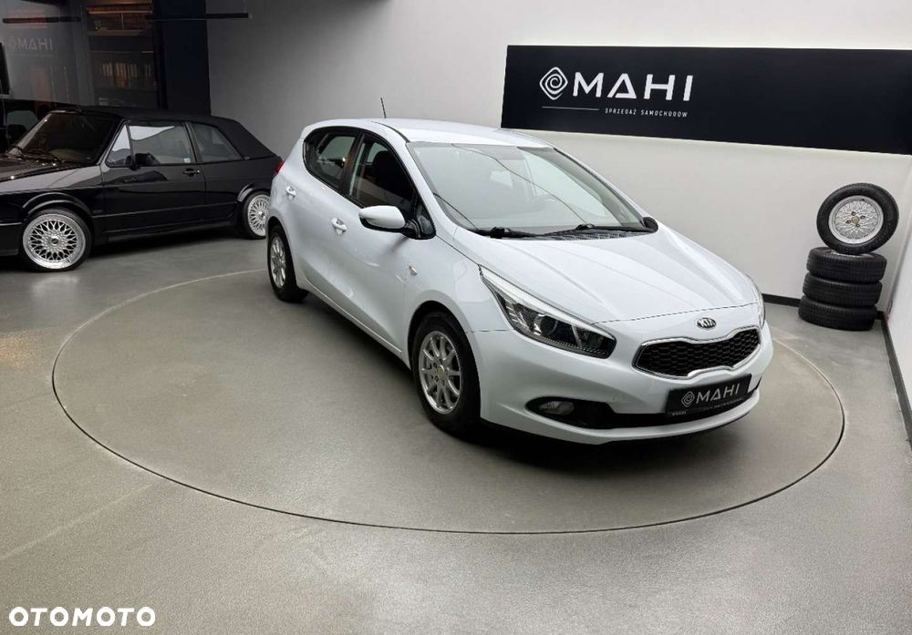 Kia Ceed 1.4 CVVT Attract - 14