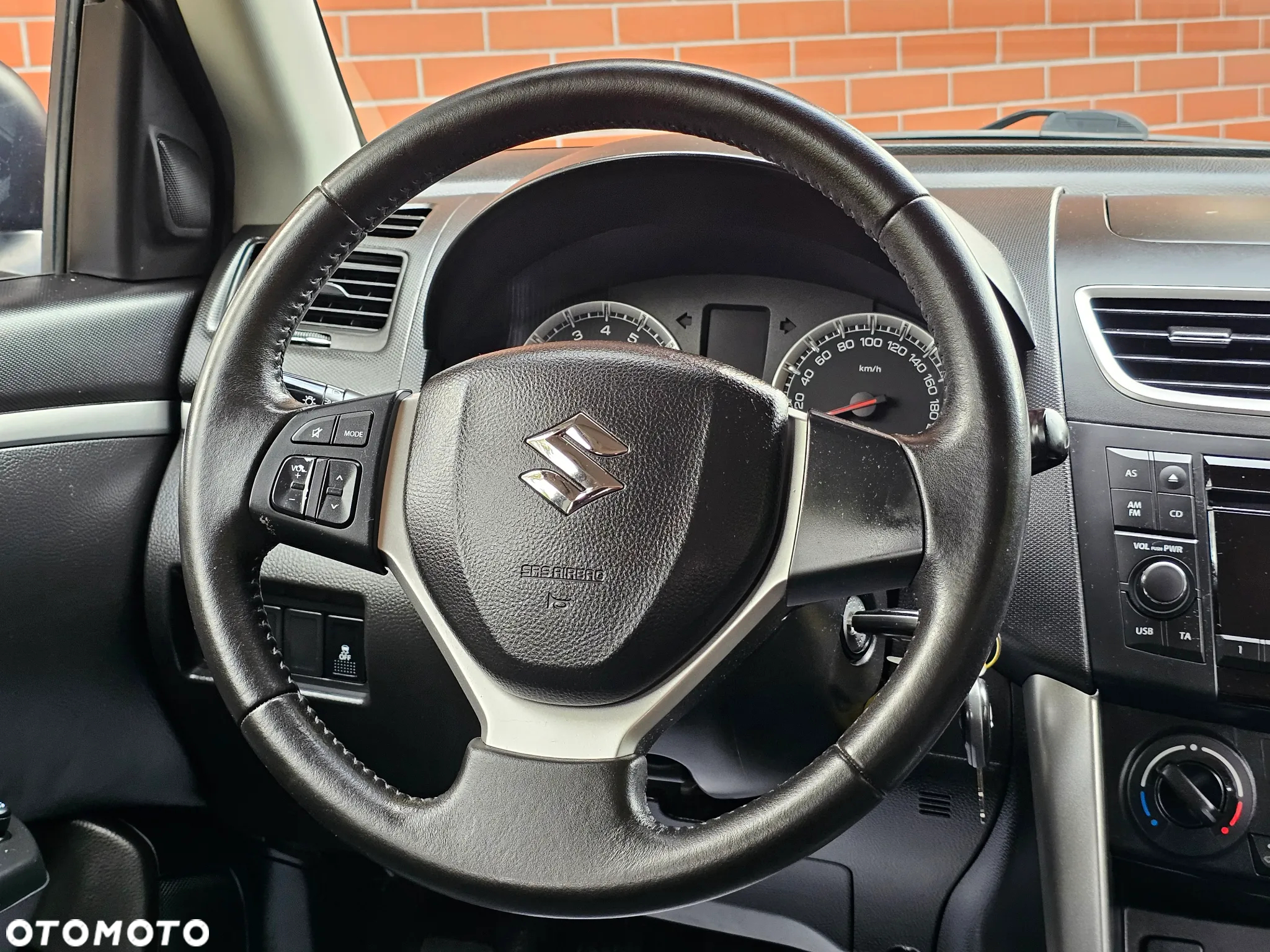 Suzuki Swift 1.2 4x4 Club - 34