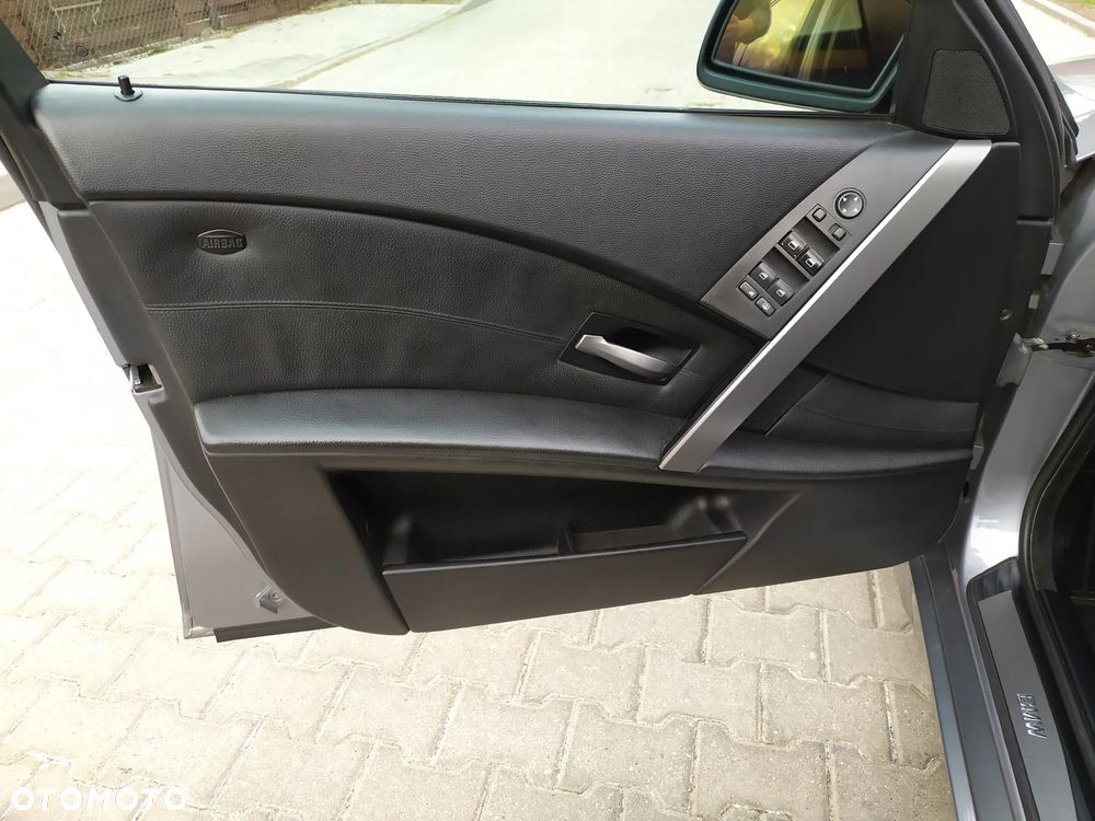 BMW Seria 5 - 22