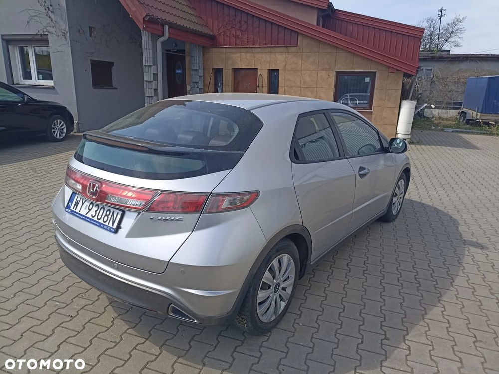Honda Civic 1.4 i-VTEC - 4